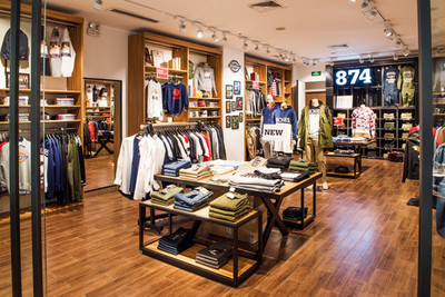 都市風尚坐標 高檔商場中的服飾與鞋帽連鎖零售生態